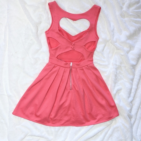 Topshop Petite Ribbed Dress with Heart Cutout - Picture 2 of 5
